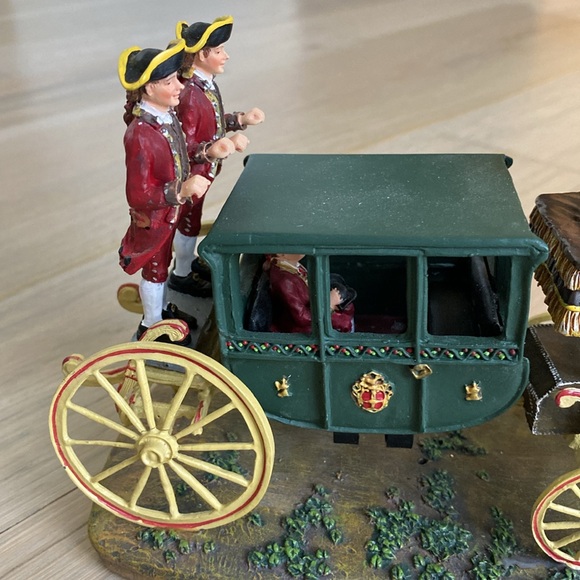 Williamsburg Randolph Carriage - Lang and Wise - Picture 2 of 10